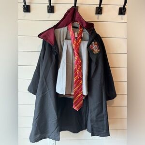 Girls Pottery Barn Hermoine Costume Size 12.